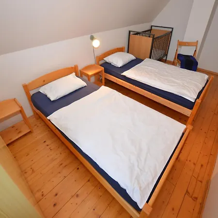 Forest-edge In Bohemia Semesterbostad *